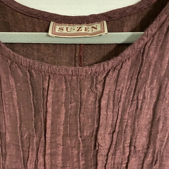 SU-Zen size small sleeves wrinkle dark purple dress. In perfect condition - Picture 3 of 17